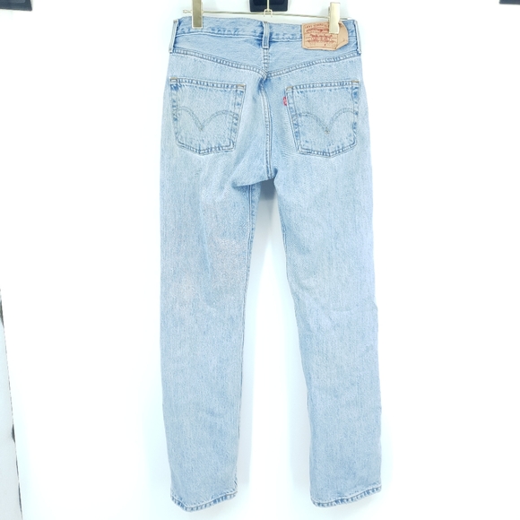 Levi's 501 xx 30x32 Straight Leg Button Fly Light Wash Jeans Made in Haiti 2008 - Picture 2 of 12